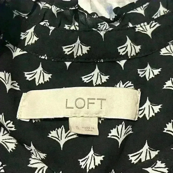 The Loft Women’s blouse with ruffle mandarin collar size small - Picture 6 of 7